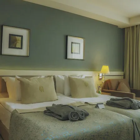 La Grande And Hotel 5*